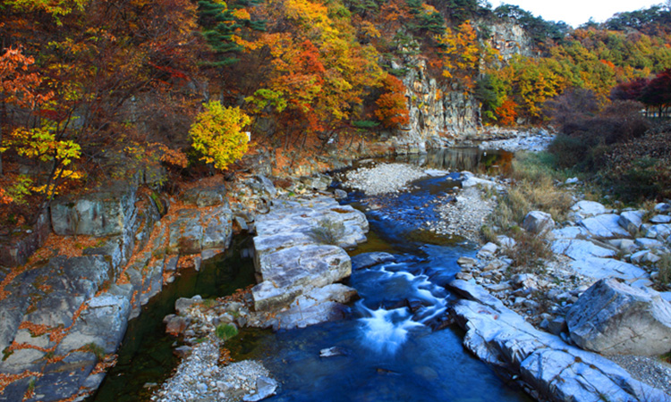 Muju Fall