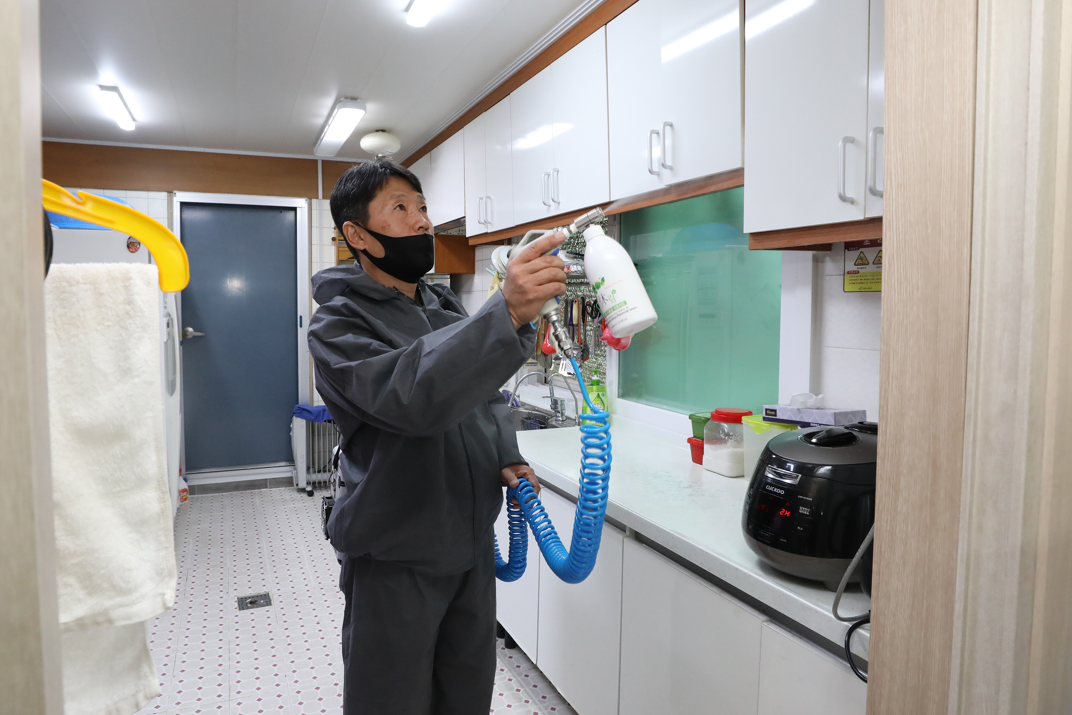 2020.04.07. 코로나 19 예방을 위한 방역(무주금빛 지역아동센터, 평화요양원)