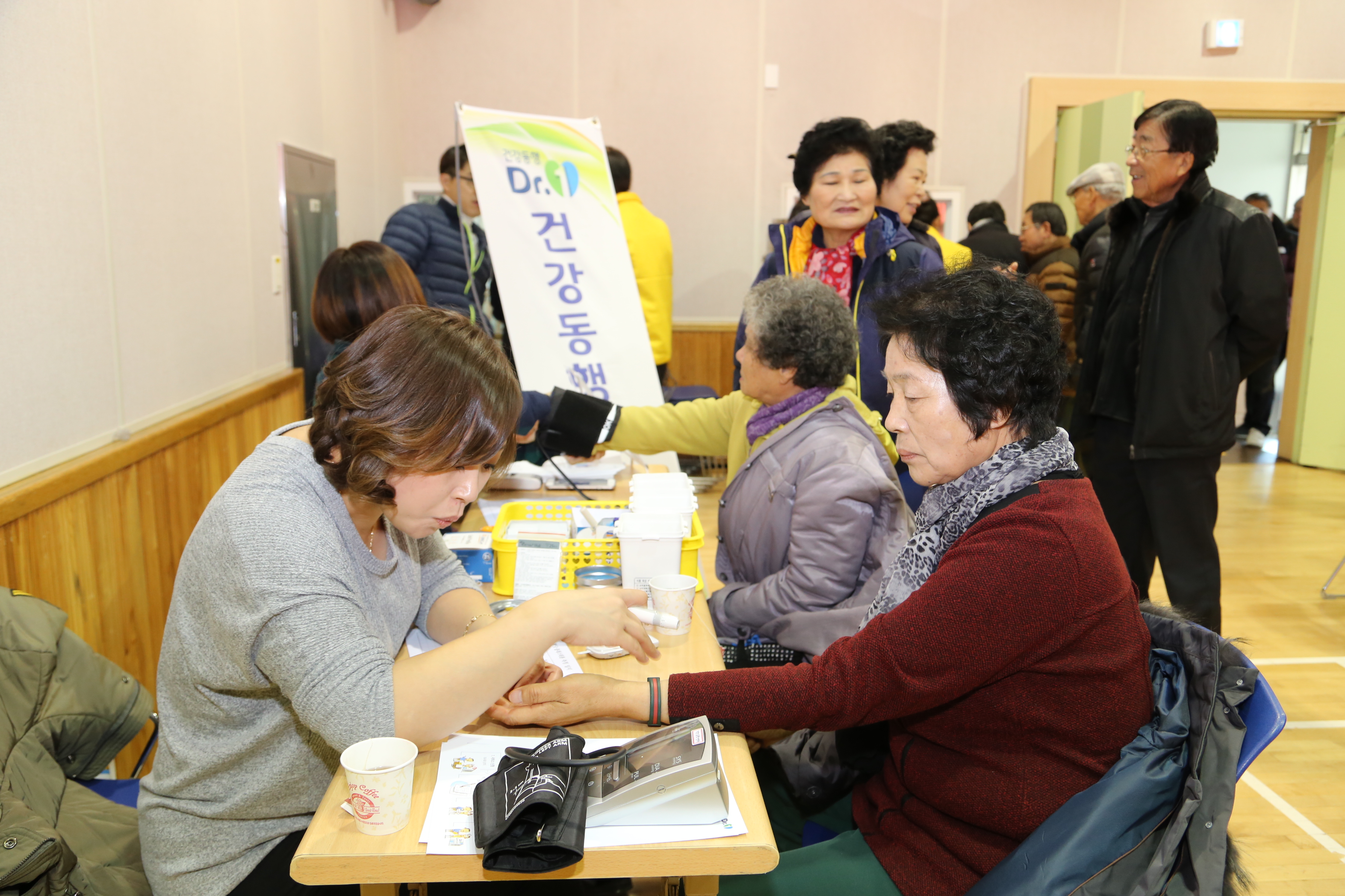 2015.12.17. 무주군 어르신을 위한 문화 및 전문봉사