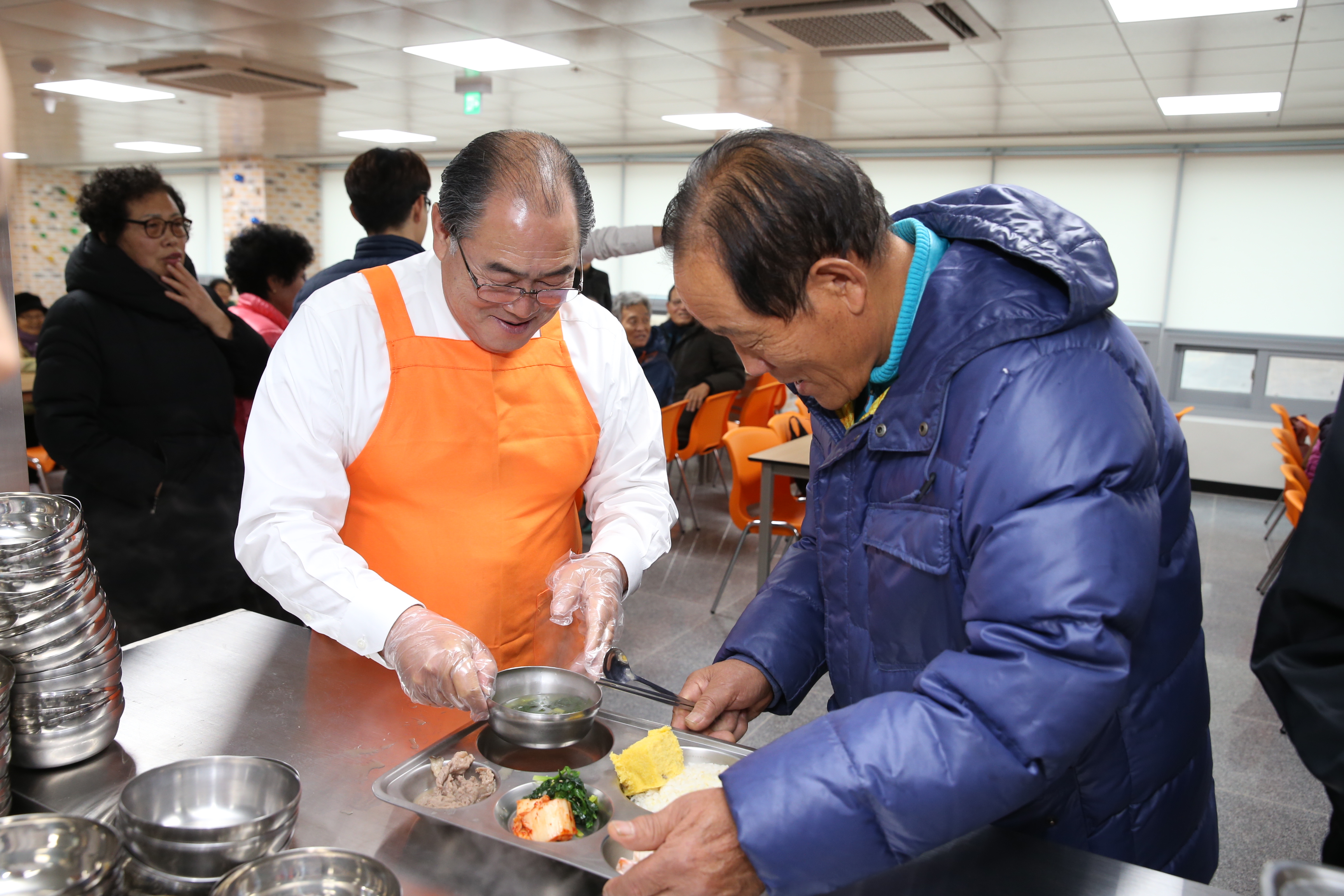 2015.12.03. 건강증진센터 경로식당 배식봉사