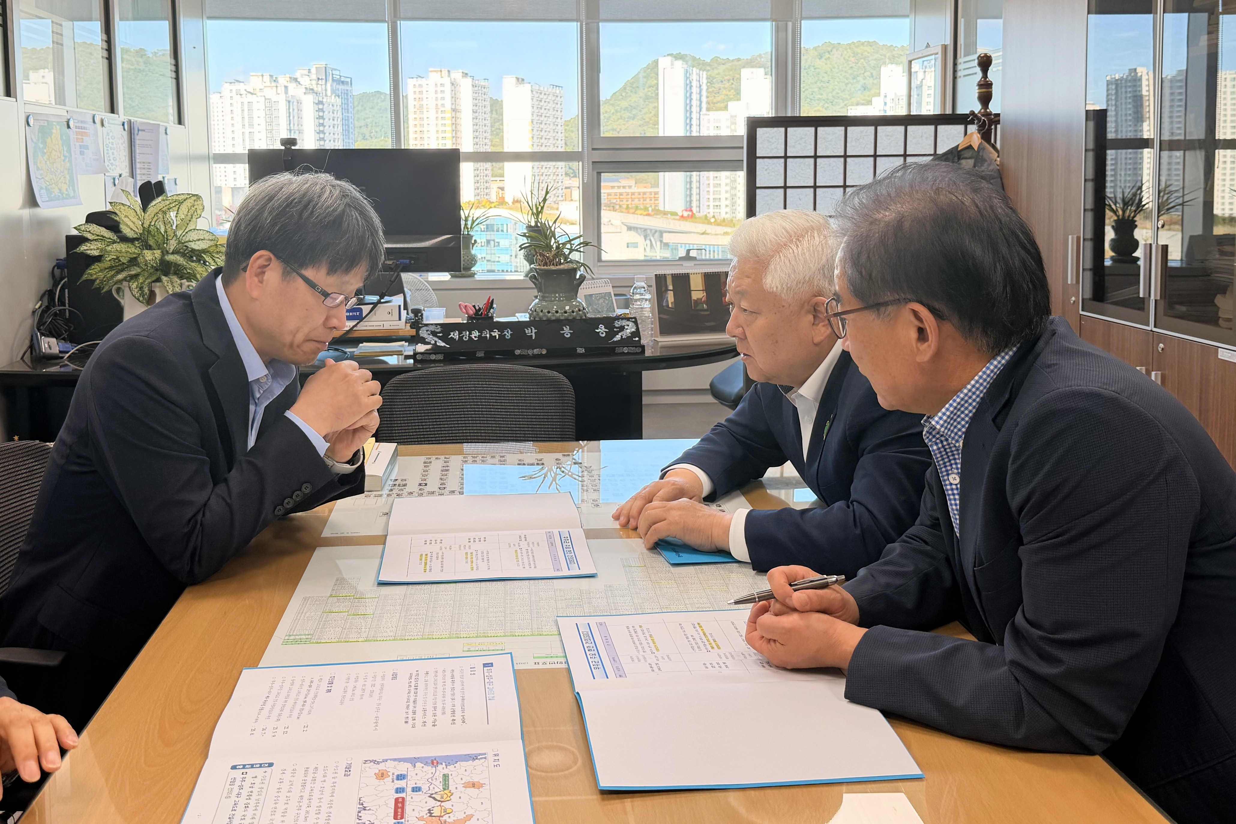 2025.10.27. 황인홍 무주군수 국비 확보(박봉용 재정관리국장)