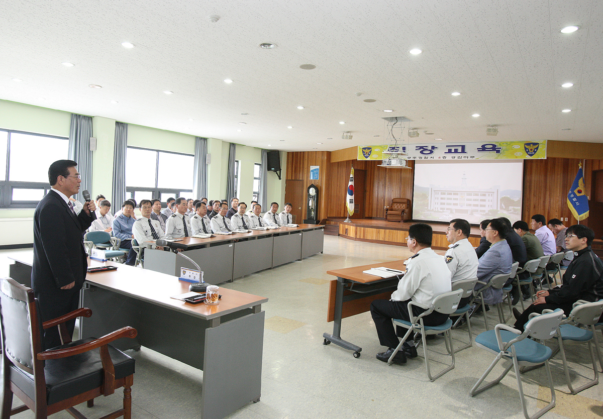 2012.05.17  홍낙표 무주군수 무주경찰서 특강
