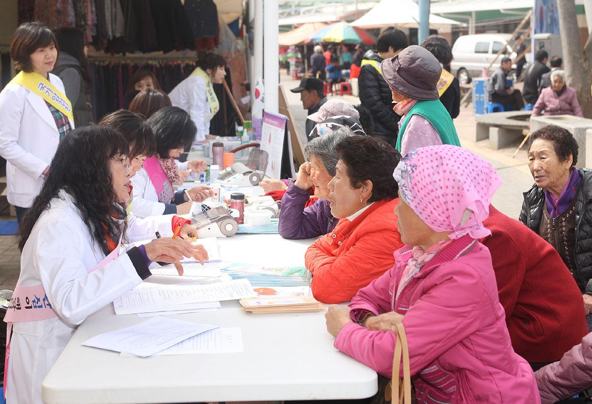 2013.04.01 무주보건의료원 장터 무료건강검진