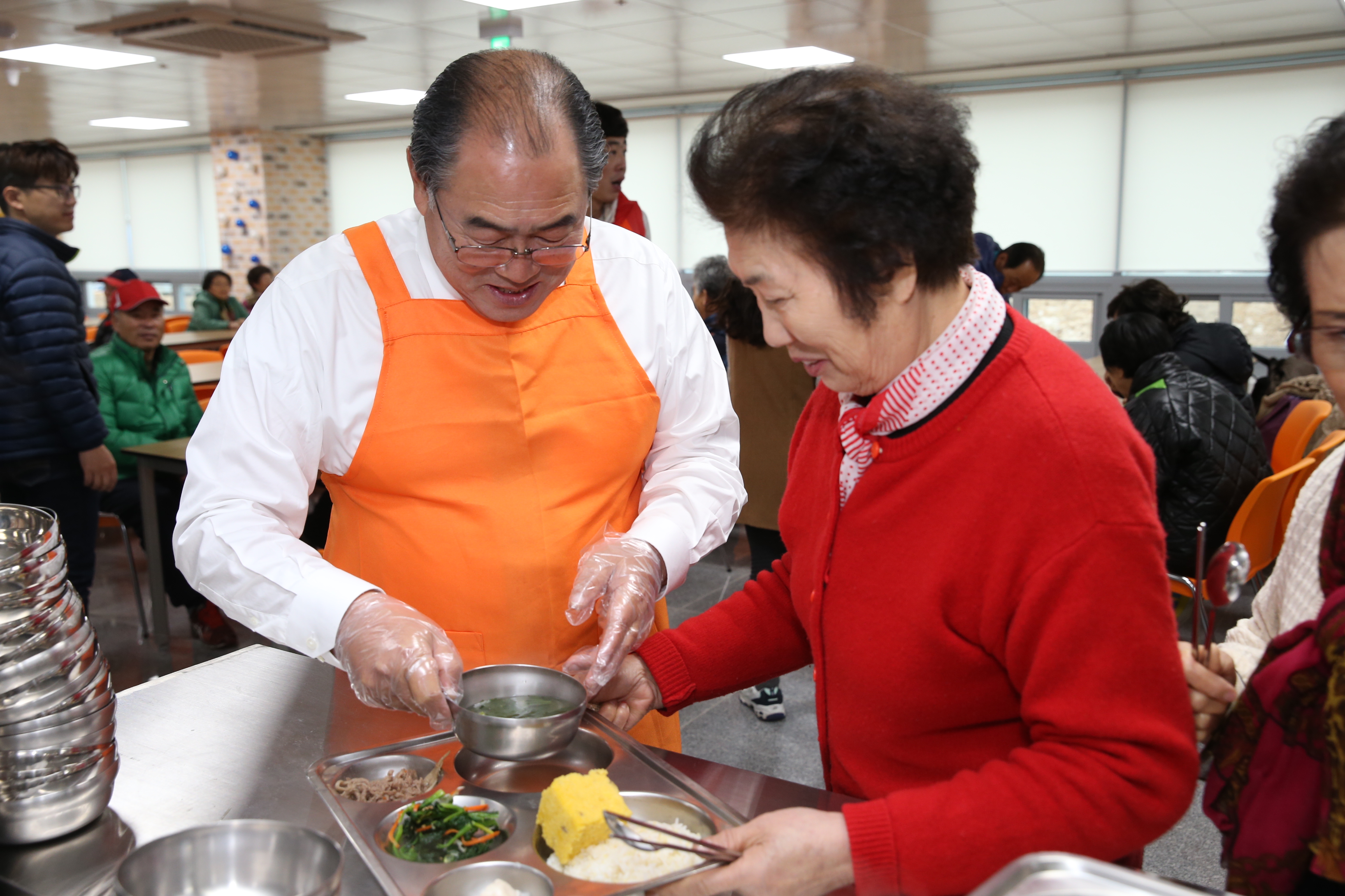 2015.12.03. 건강증진센터 경로식당 배식봉사
