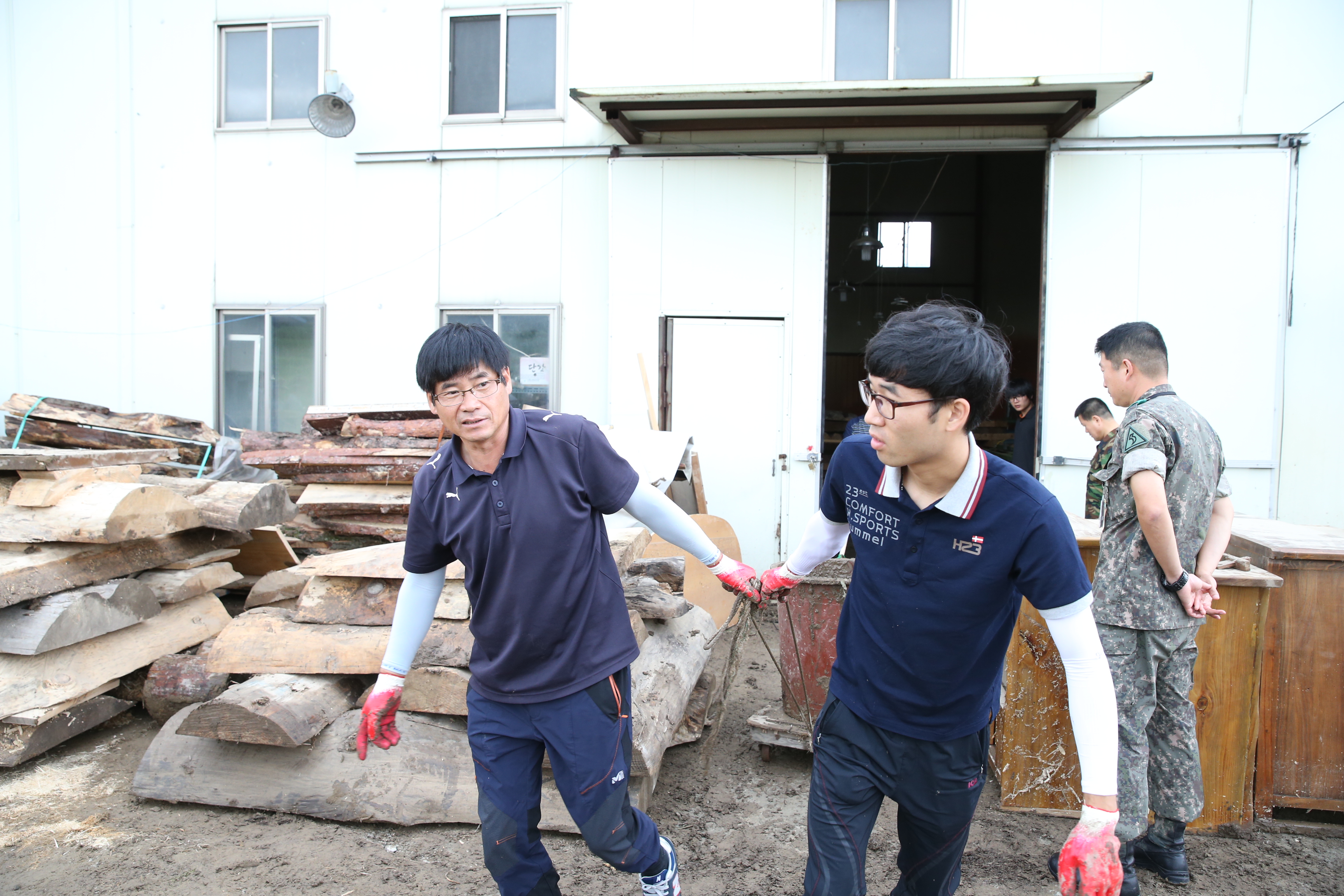 2014.08.27. 무주군 자매결연도시 기장군 수해복구 자원봉사