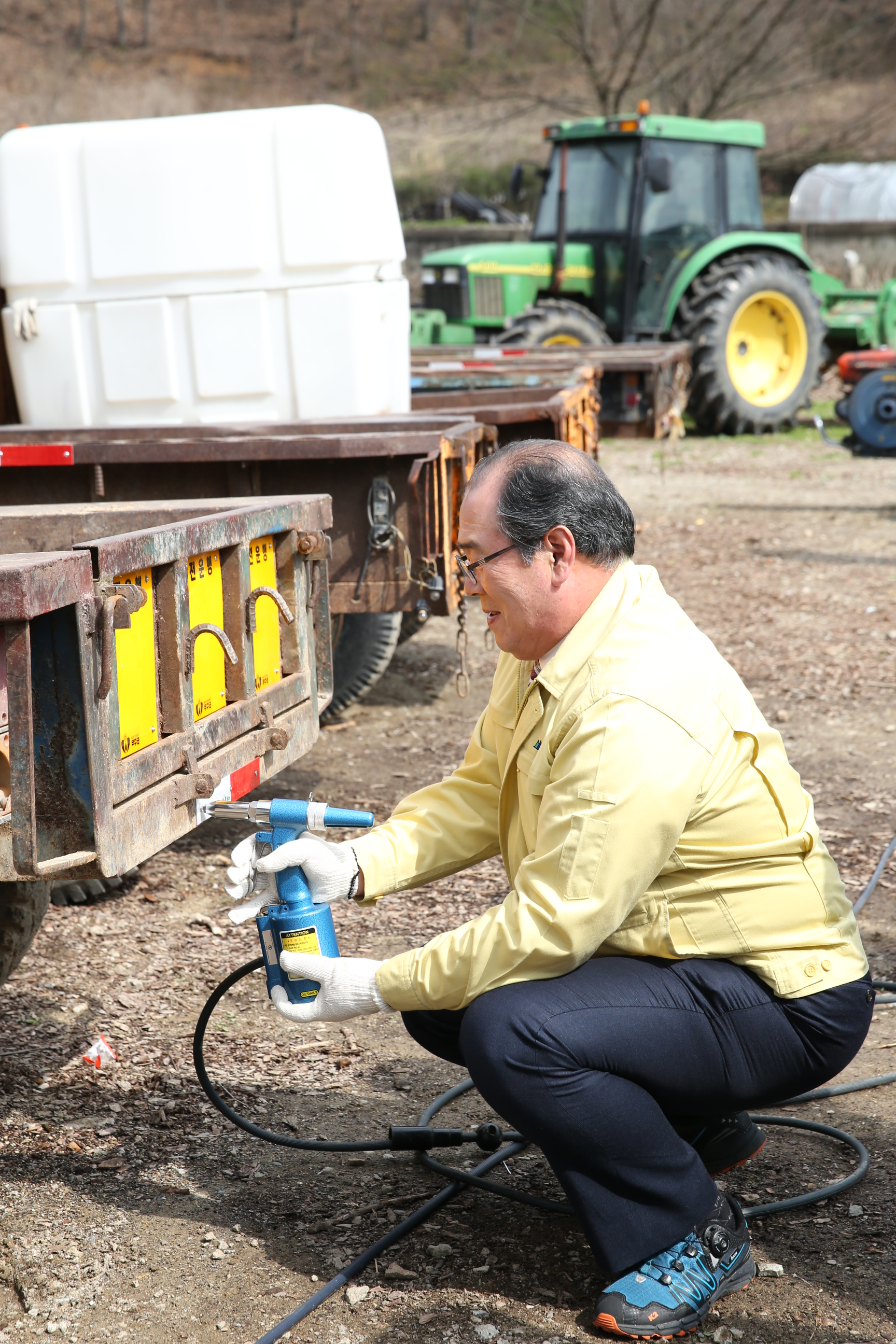 2015.04.08. 무주군 농기계 안전 표시판 부착
