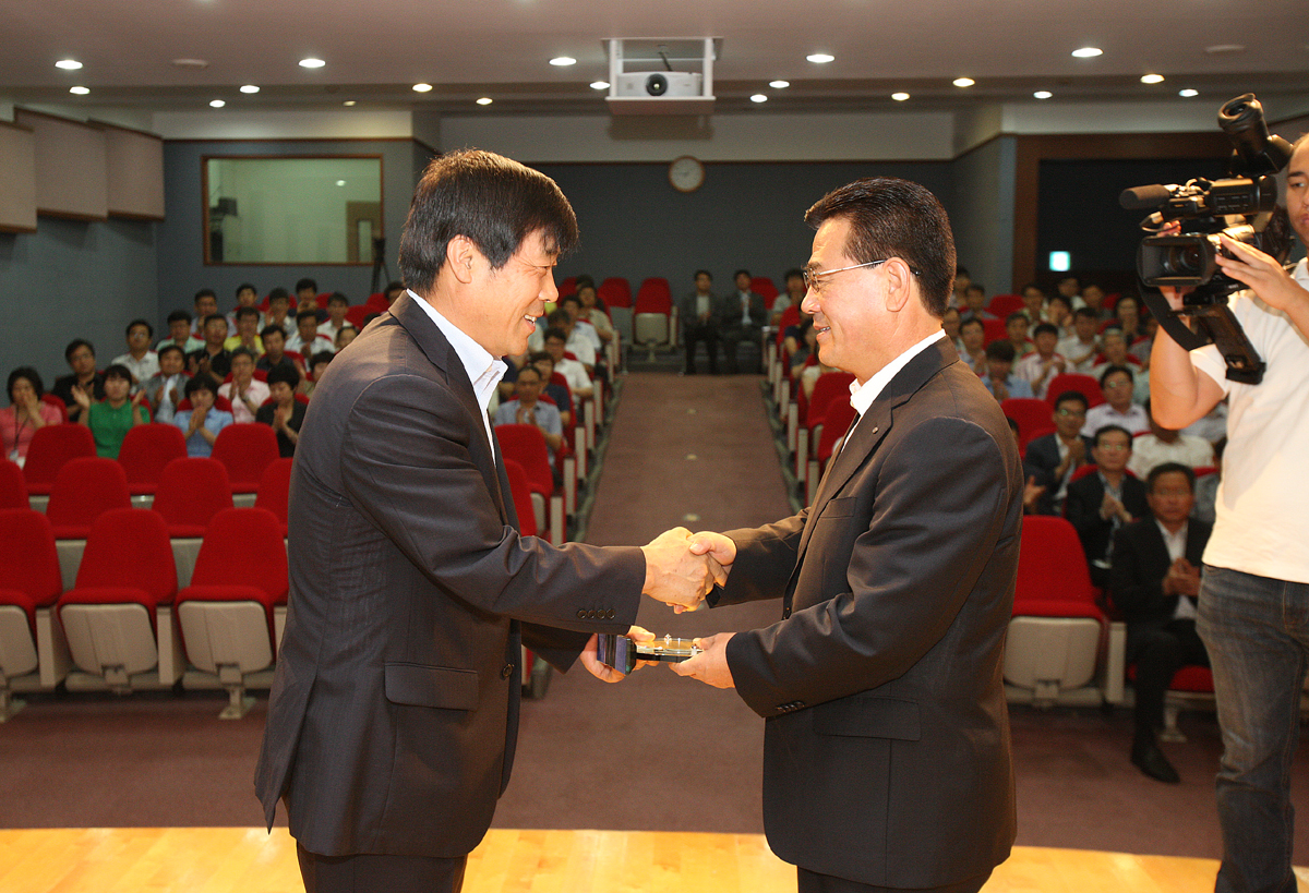2012.07.12  제23대 전용준 부군수 이임
