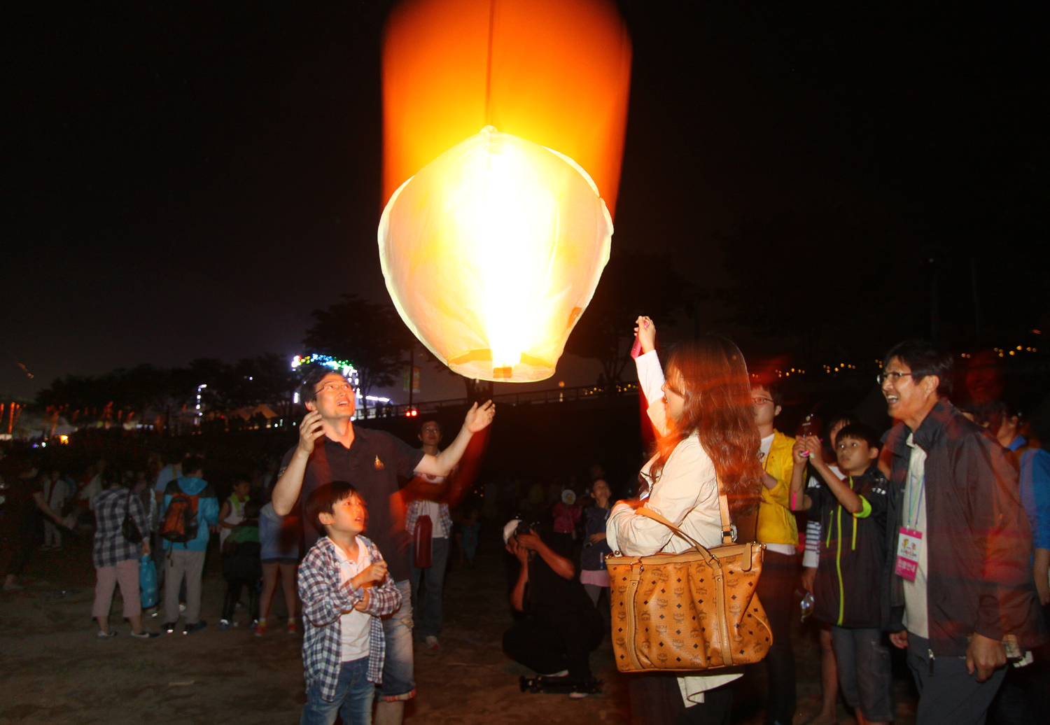2012.06.09  제16회 무주반딧불축제-반디 소망풍등 날리기(무주 향토문화 향연장)