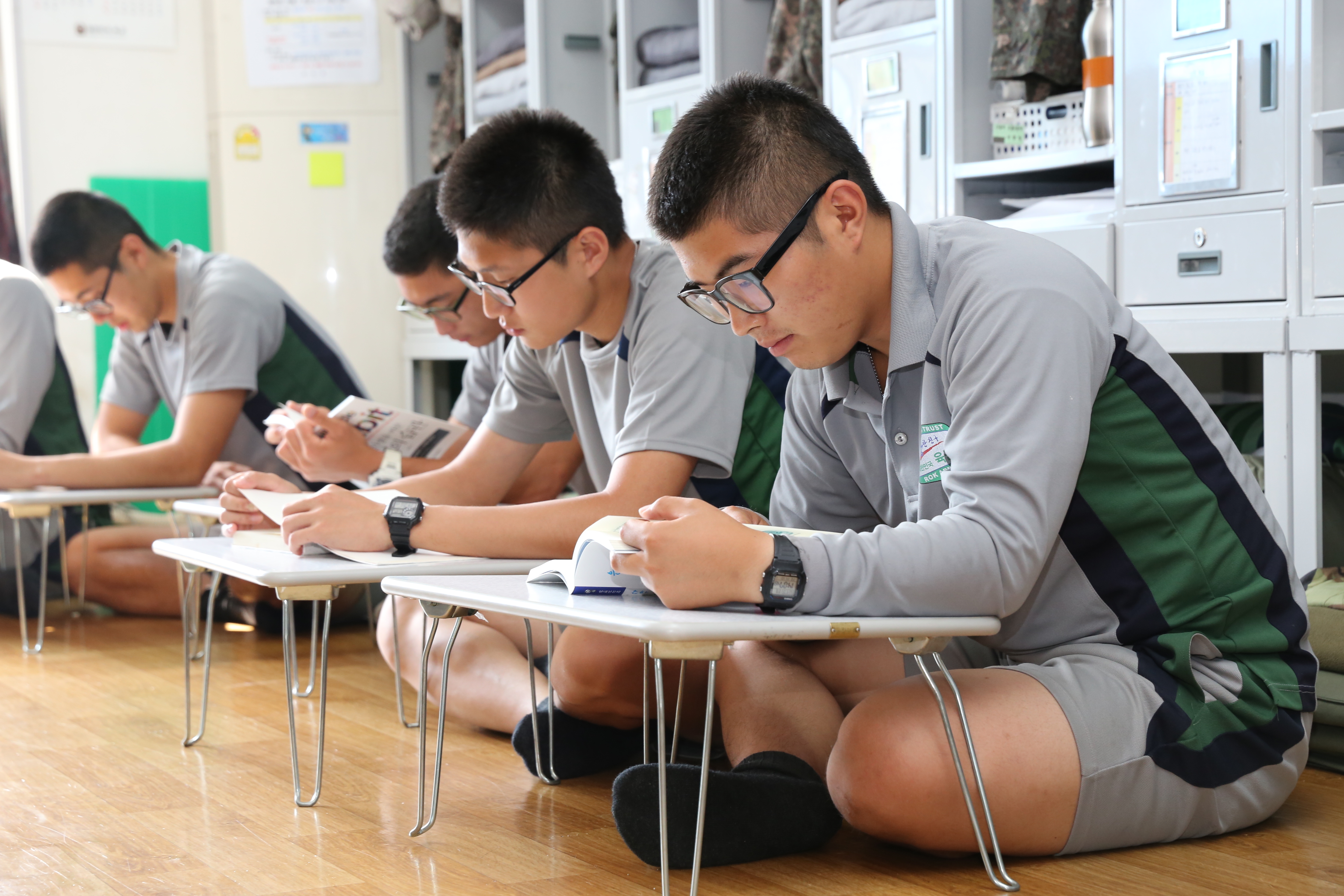 2014.10.01. 무주형설지공 군립도서관 4대대 장병 도서지원