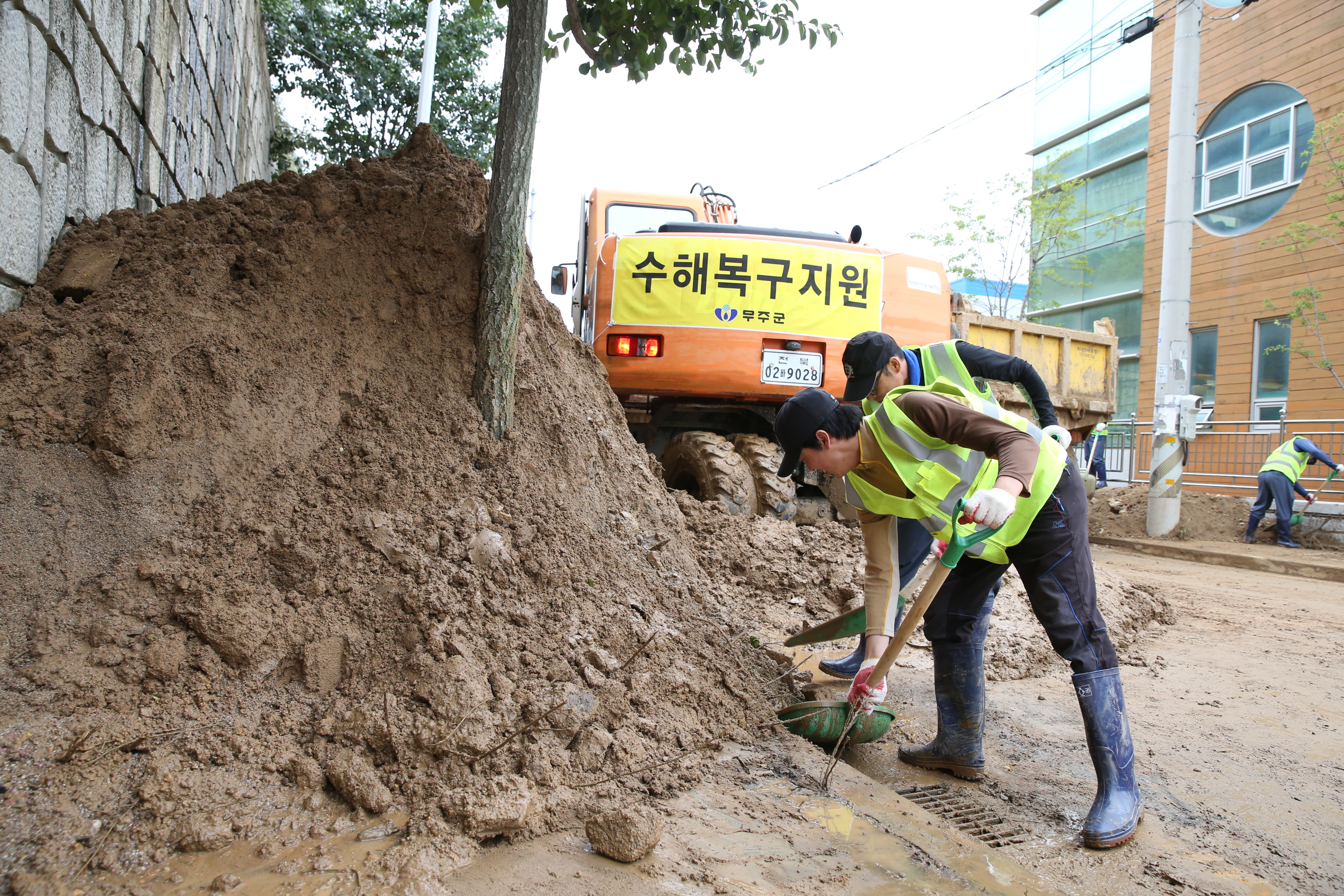 2014.08.27. 무주군 자매결연도시 기장군 수해복구 자원봉사