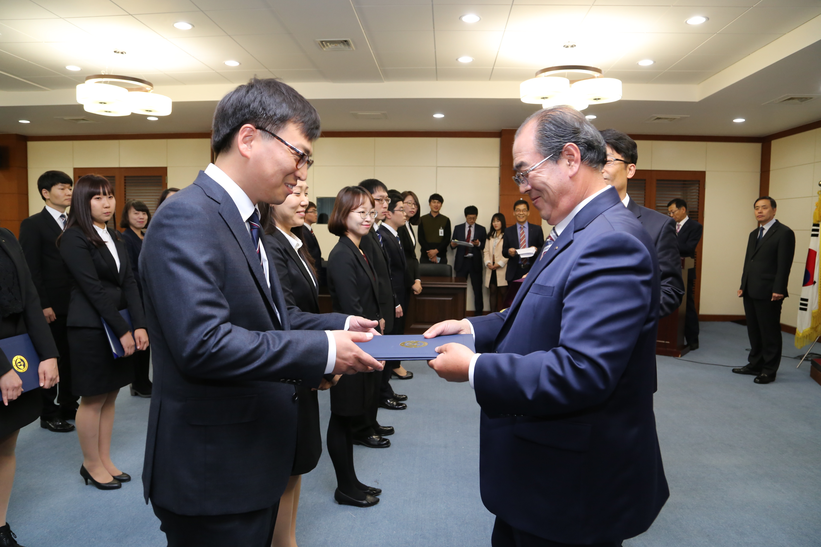 2014.10.30. 신규임용공무원 사령장